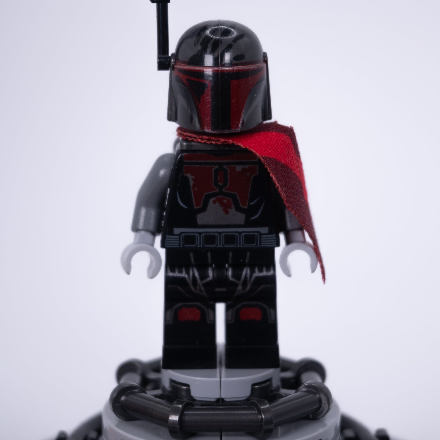 Mandalorian Shoulder Cape - Red Stripe