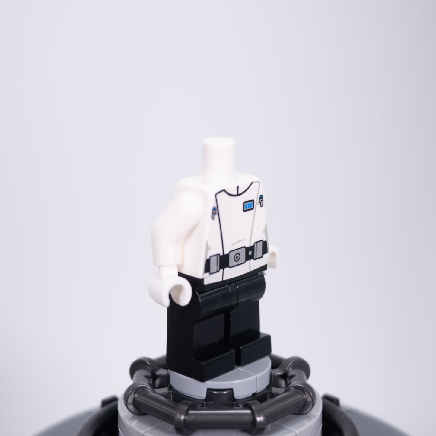 ISB Lieutenant Female Body