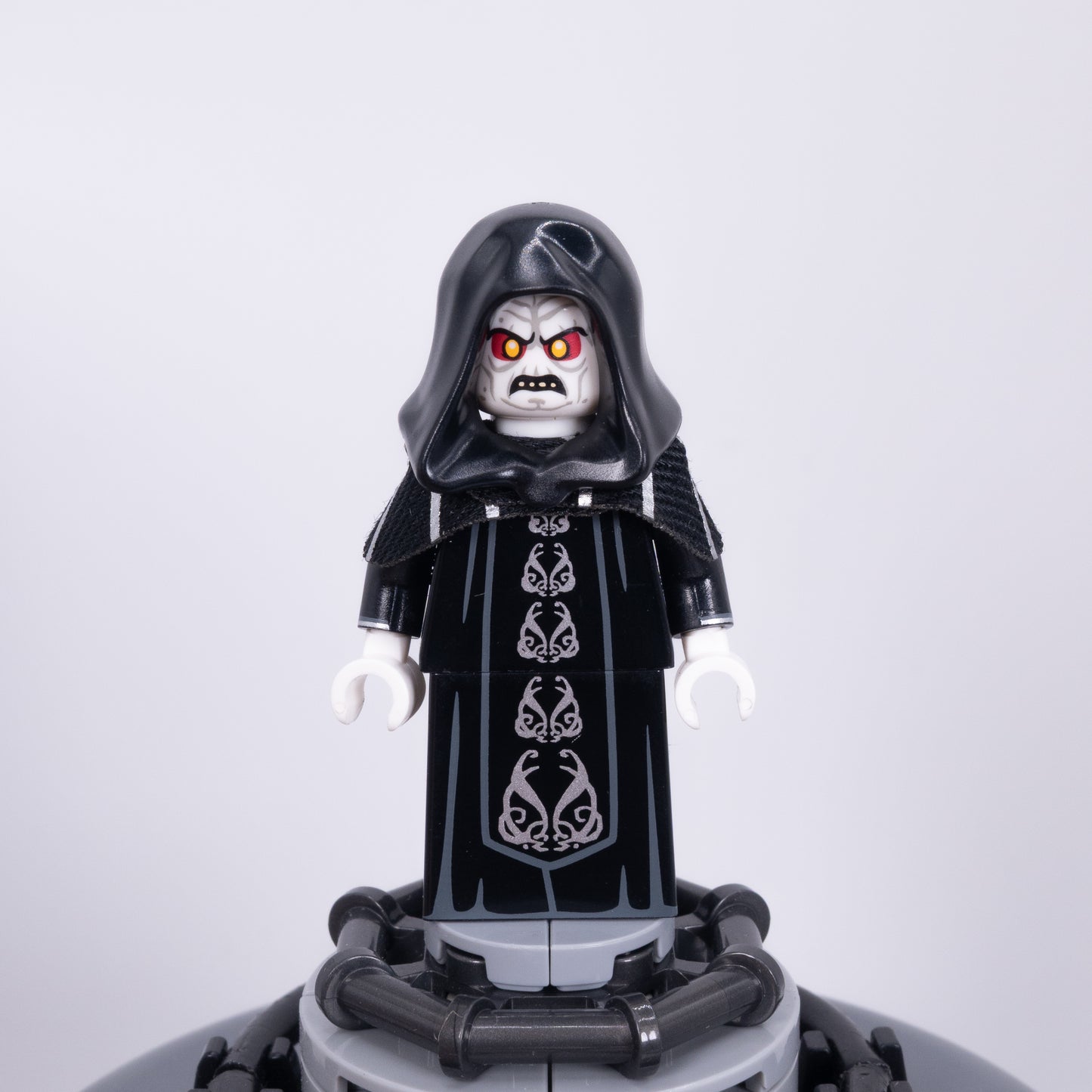 Evil Crimson Chancellor